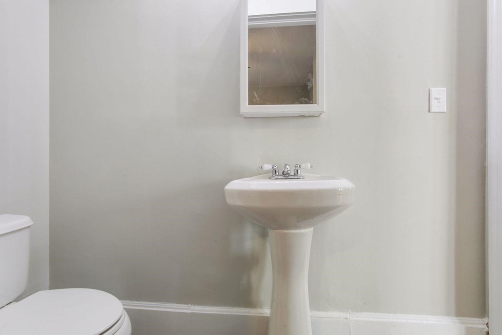 693 Myrtle St  #1 - Photo 7