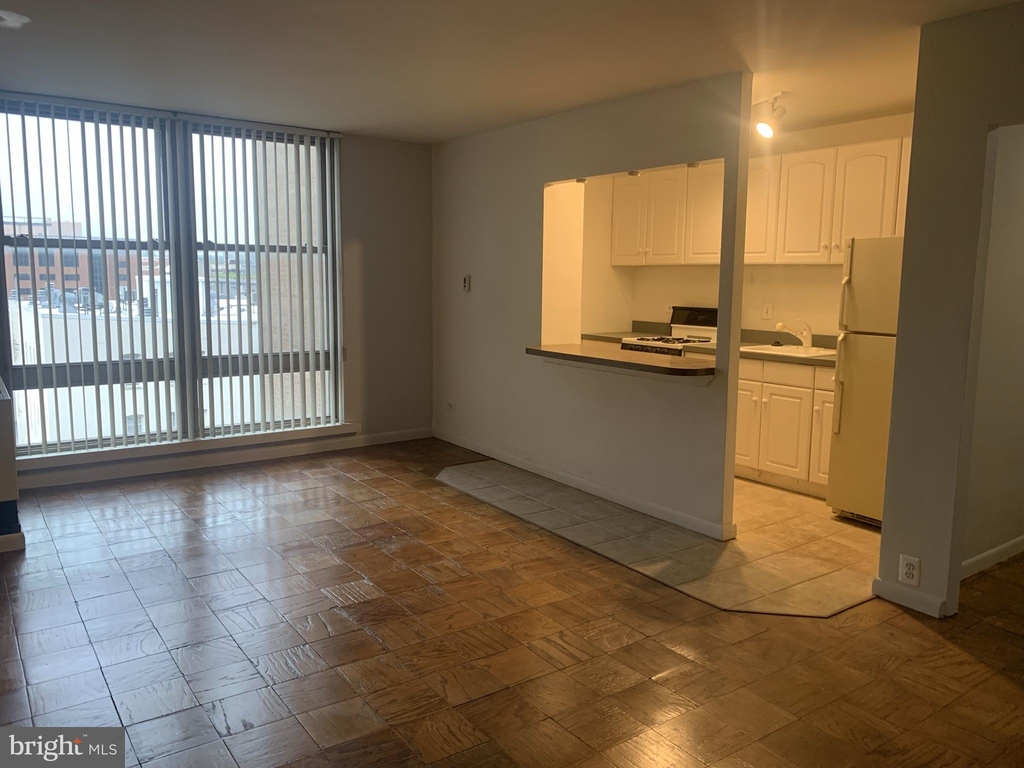 1260 21st Street Nw - Photo 3