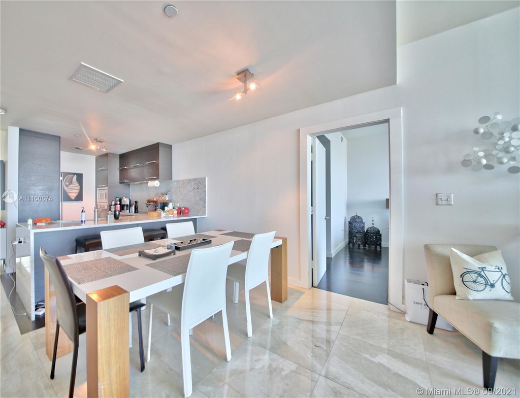 900 Biscayne Bl - Photo 4