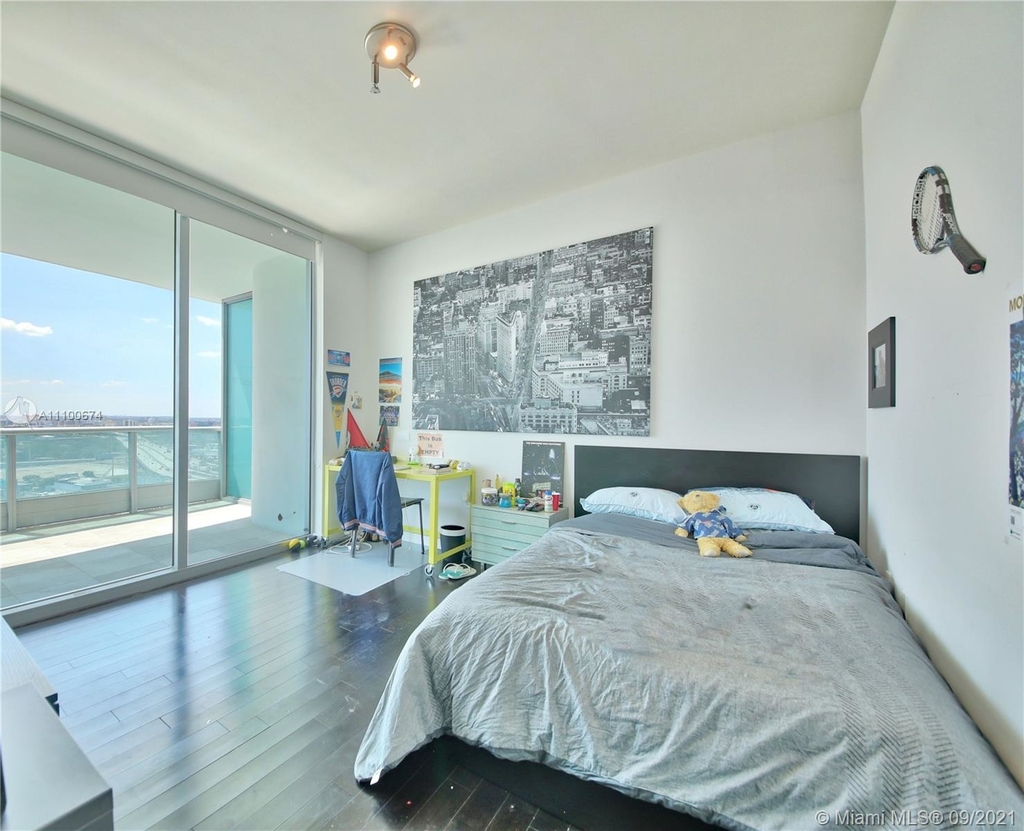 900 Biscayne Bl - Photo 1