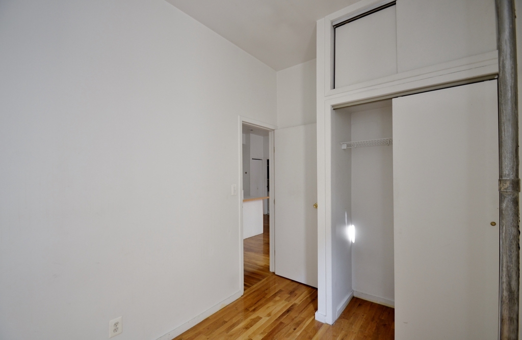 500 West 148th Street - Photo 6