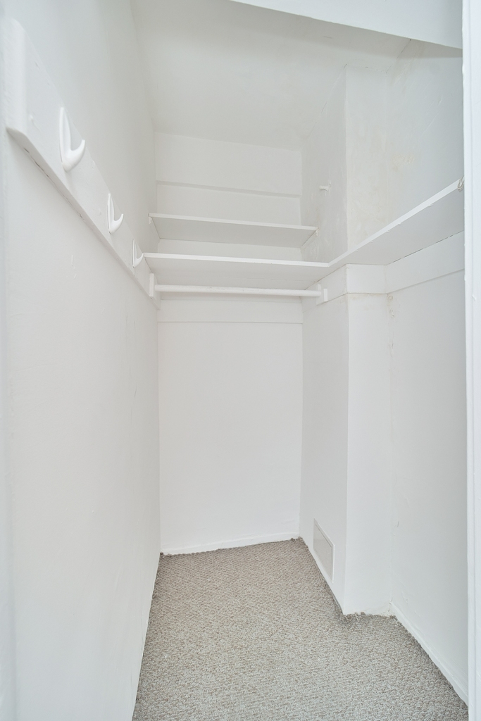 600 West 111th Street - Photo 7