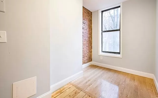 518 East 6th Street - Photo 7