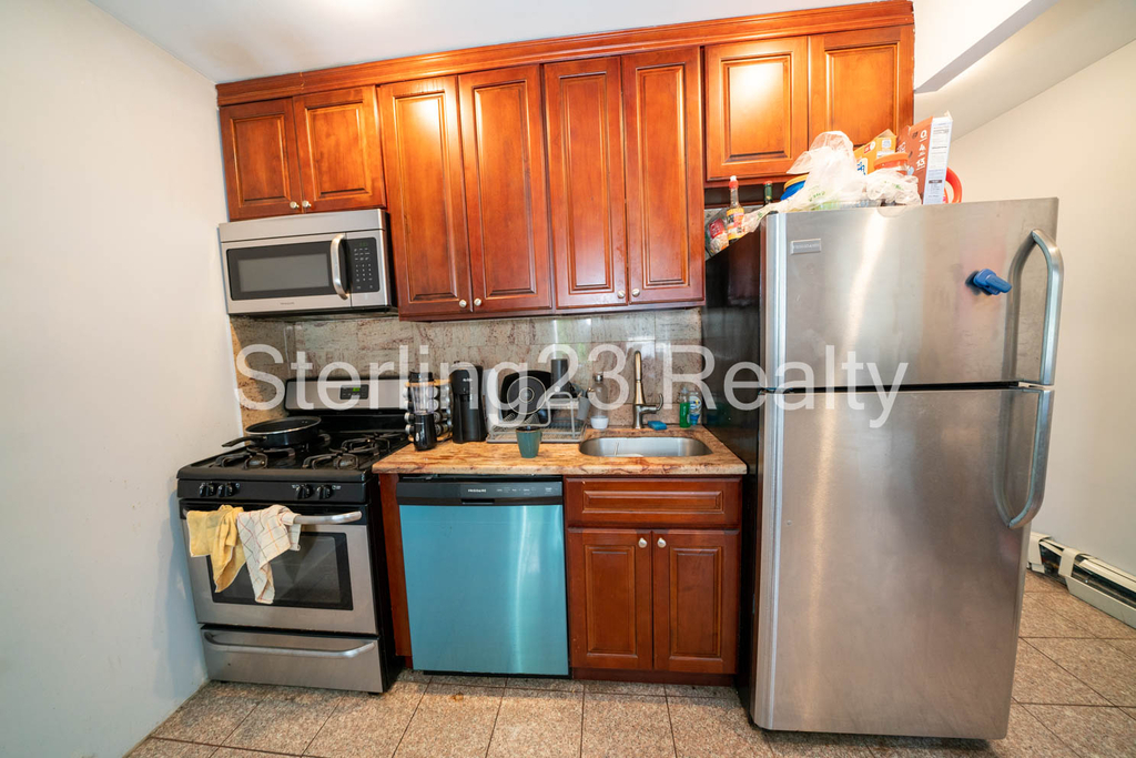 21-11 23rd Street - Photo 3