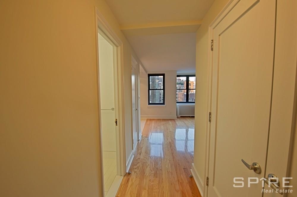 East 57th Street - Photo 3