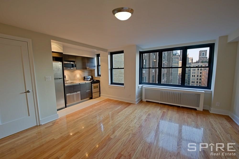 East 57th Street - Photo 1