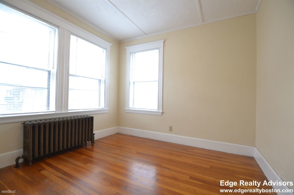 14 Mapleton St # 2 - Photo 3