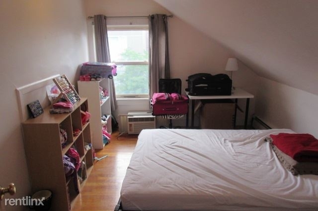 220 Banks St Apt 5 - Photo 3