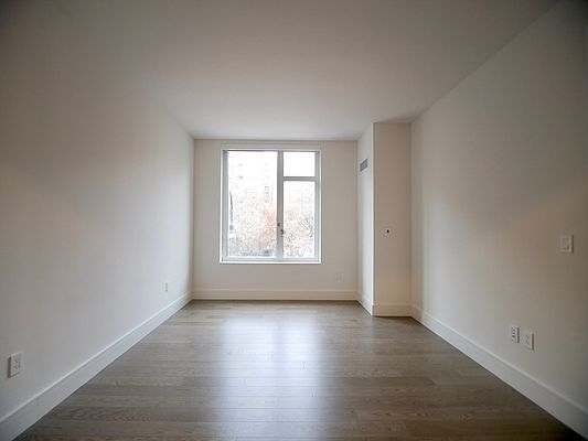 510 East 14th Street - Photo 2