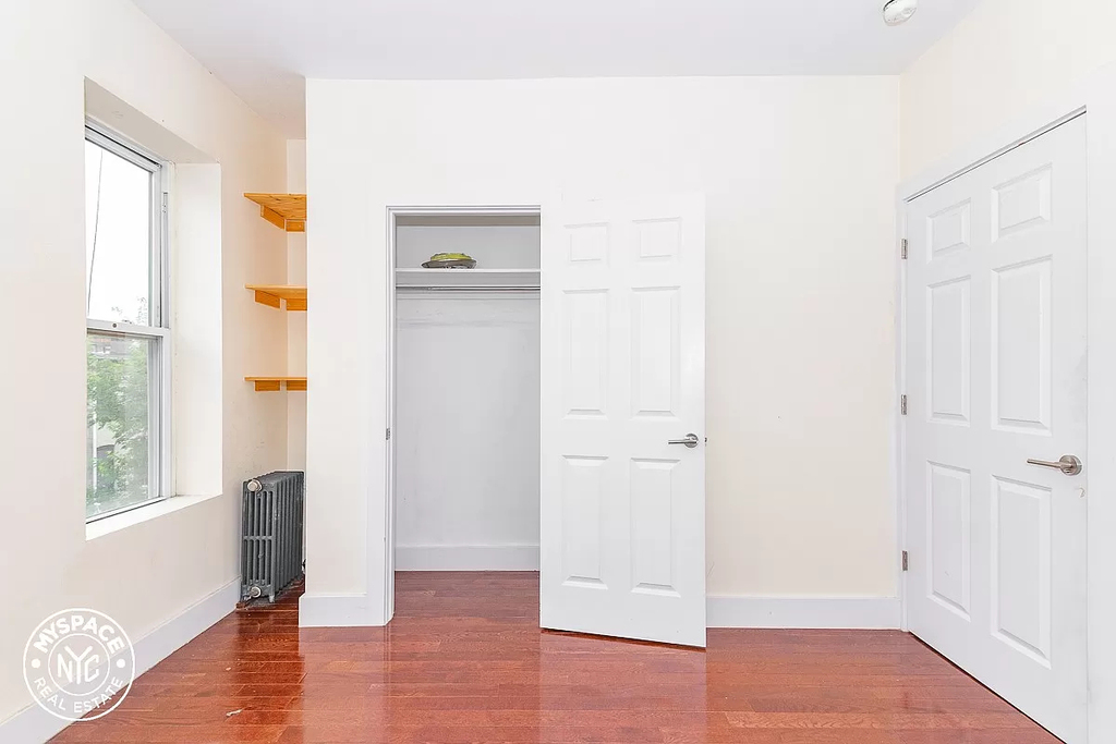 1048 Lafayette Avenue - Photo 1