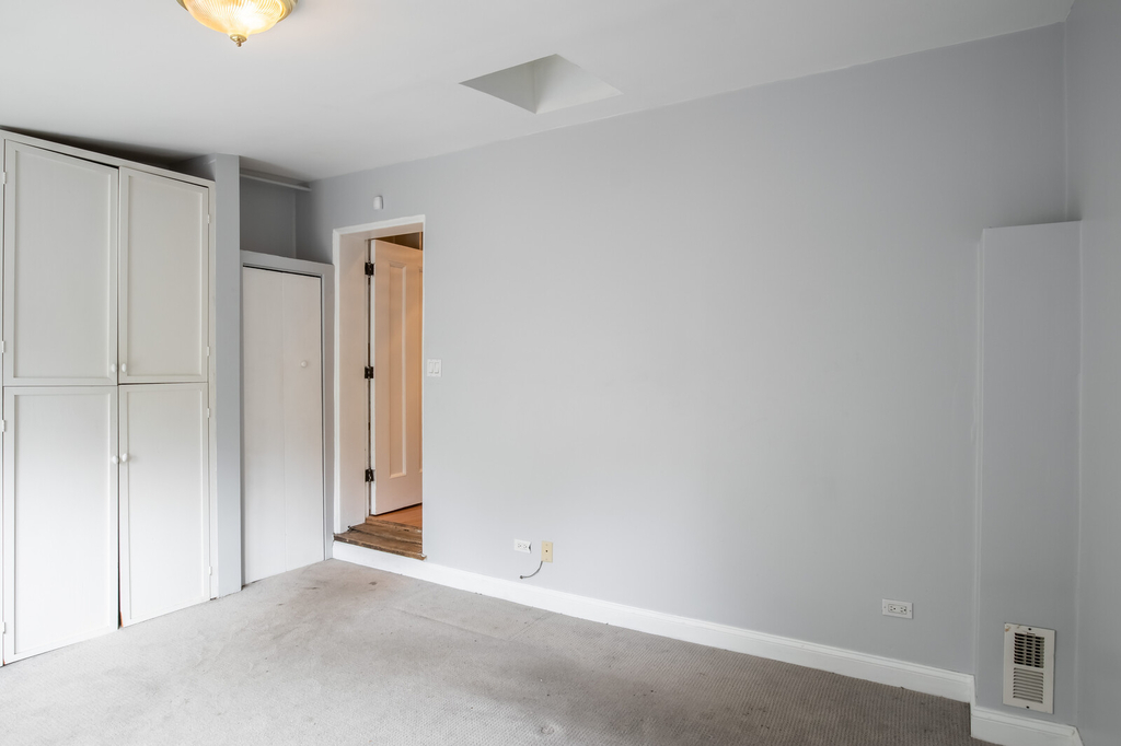 1616 North Wolcott Avenue - Photo 9