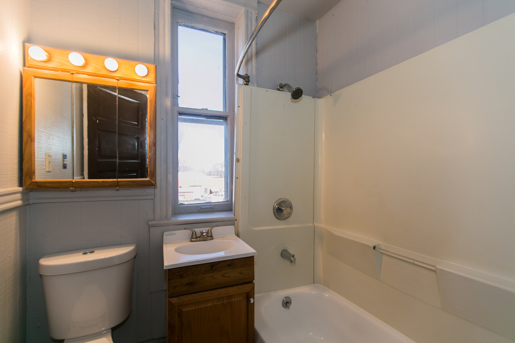 4157 South Western Avenue - Photo 6