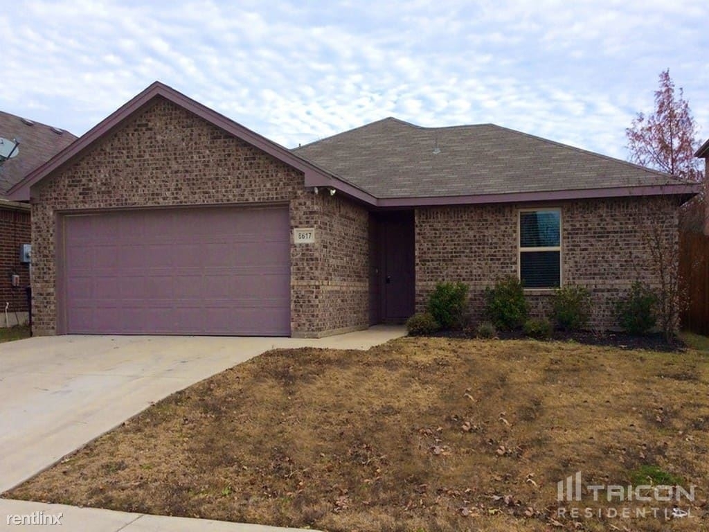 8617 Silverbell Lane - Photo 0