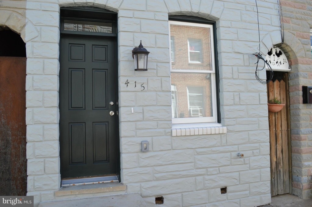 415 S Durham Street - Photo 2