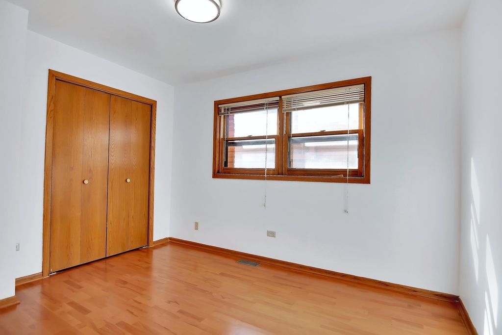 3125 South Normal Avenue - Photo 6