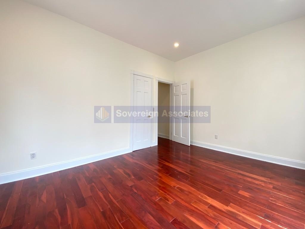 250 Fort Washington Avenue - Photo 1