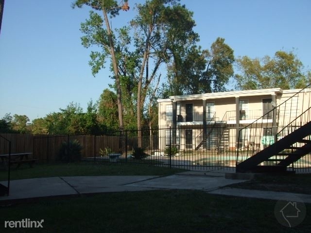 2790 W T C Jester Blvd - Photo 1