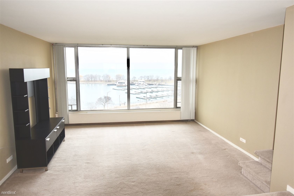 3200 North Lake Shore Drive #1006 - Photo 4