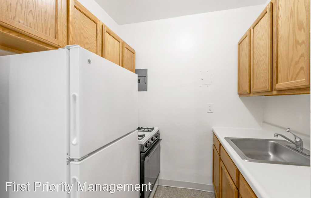 2122 Massachusetts Avenue - Photo 11