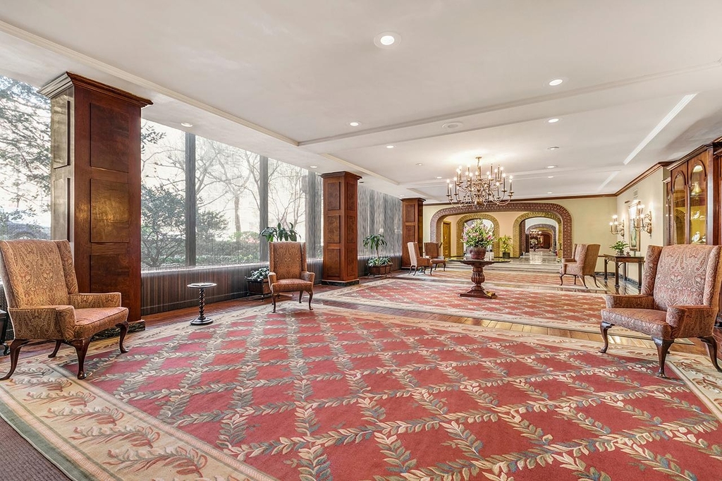 500 East 77th Street - Photo 6