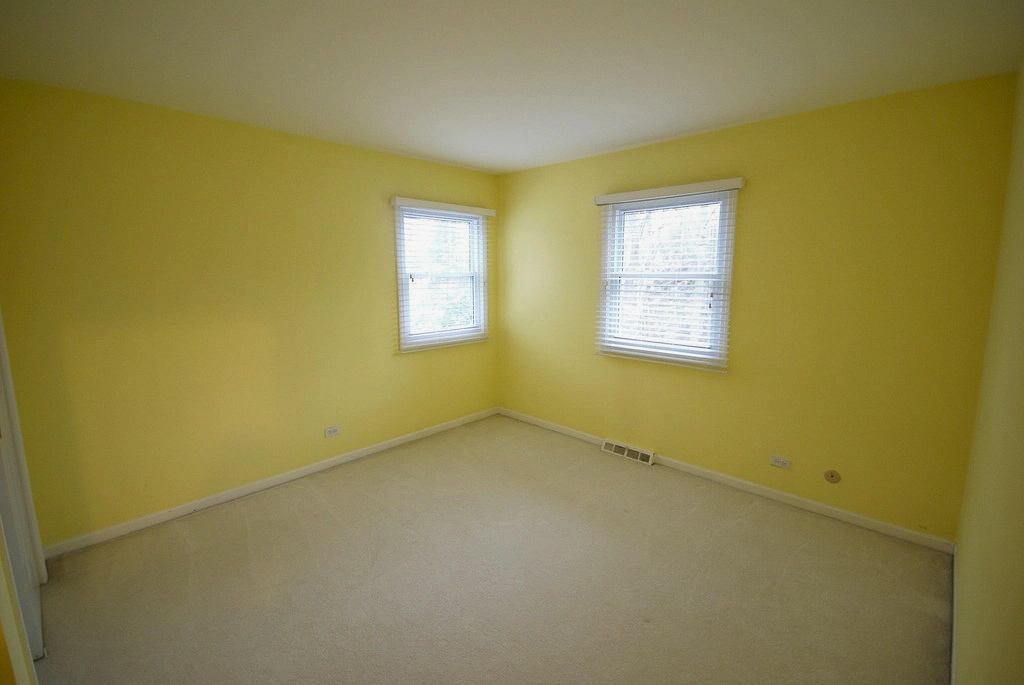 923 South Charles Avenue - Photo 15