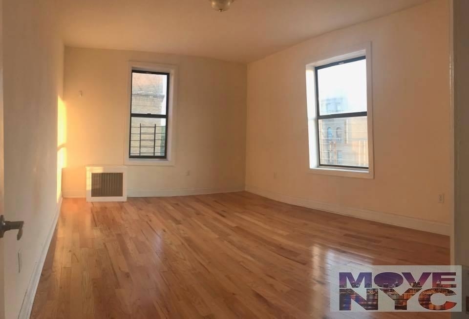 1541 Williamsbridge Ave - Photo 4