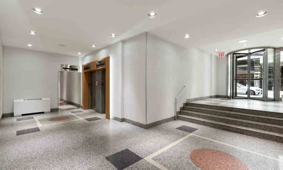 315 West 57th Street - Photo 10