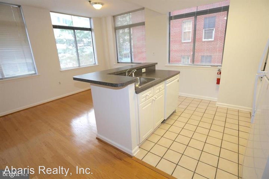 1312 Massachusetts Avenue, Nw #409 - Photo 8