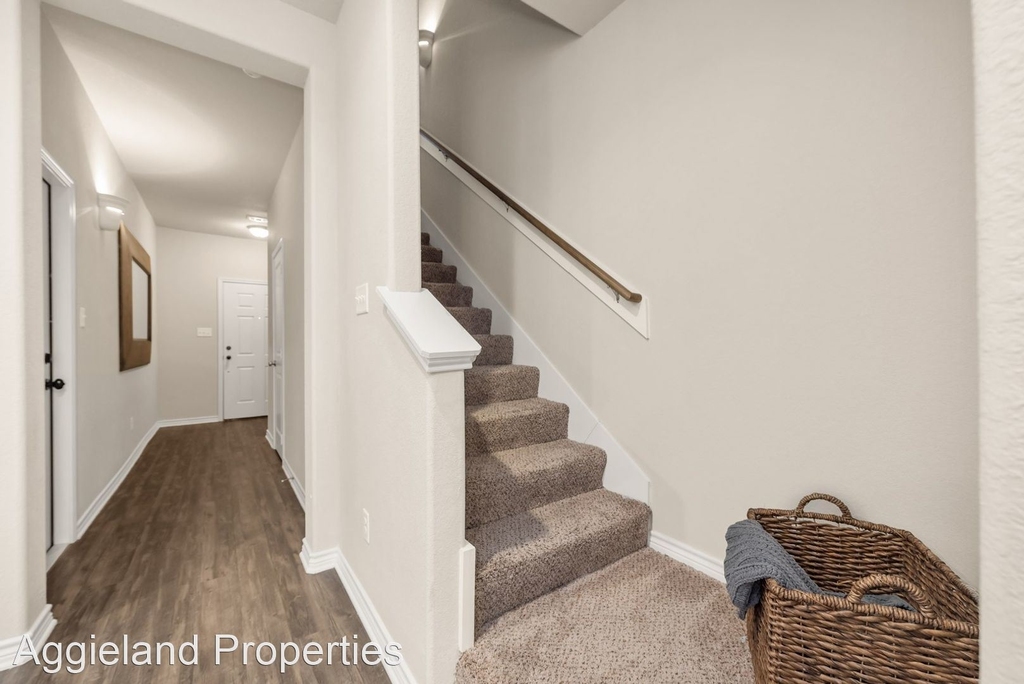 2847 Papa Bear Drive (3-bed Pershing Pointe) - Photo 11