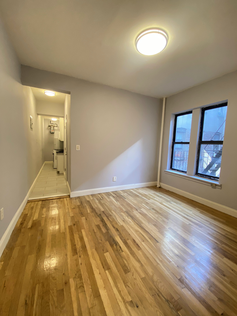 561 Lenox Avenue - Photo 2