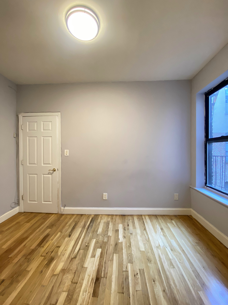 561 Lenox Avenue - Photo 5