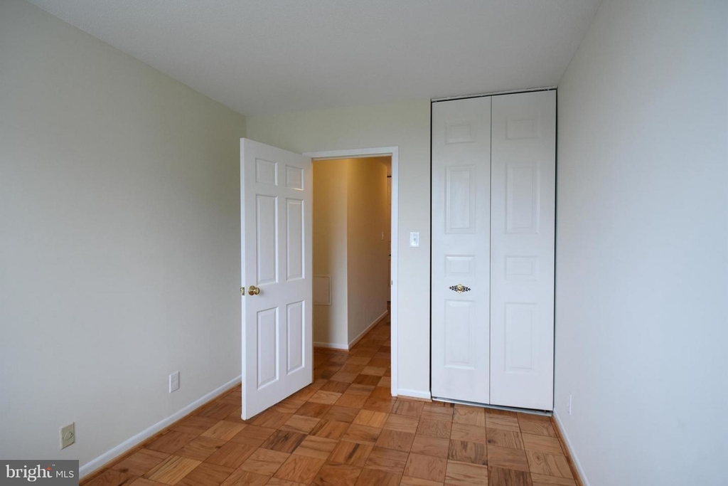 4601 Park Ave N #604 - Photo 20