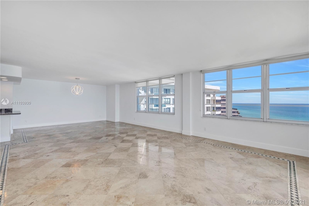 5151 Collins Ave - Photo 4