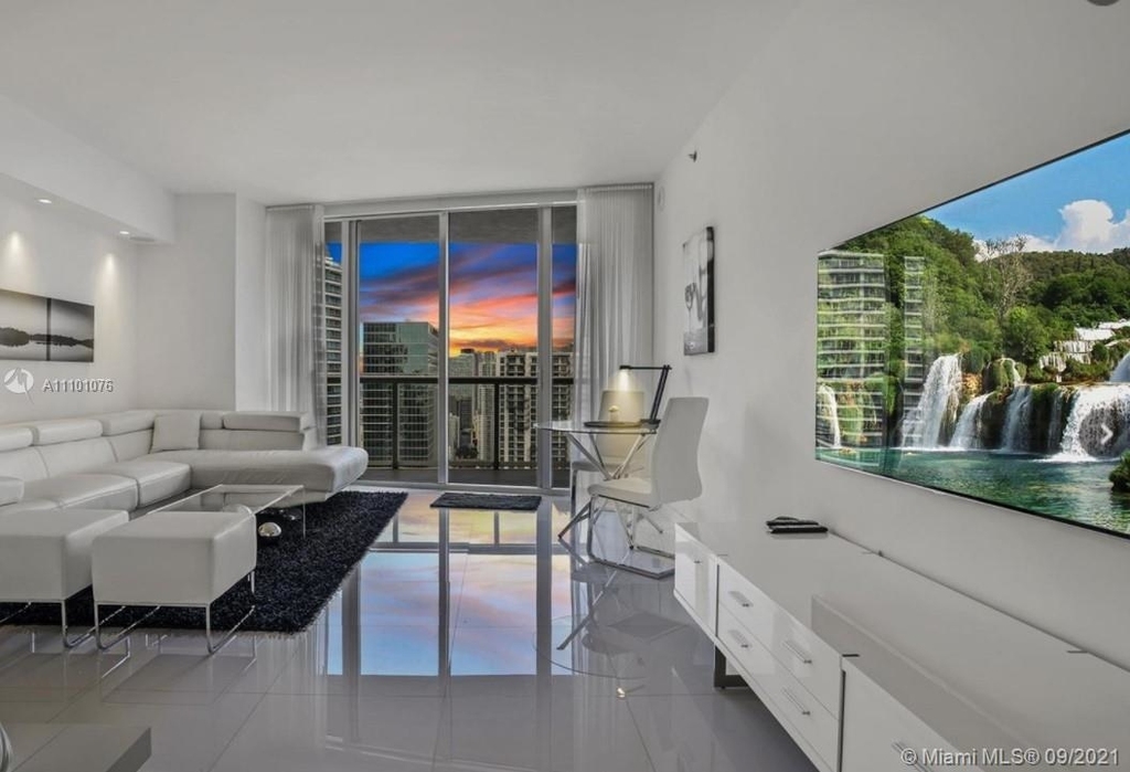 475 Brickell Ave - Photo 8