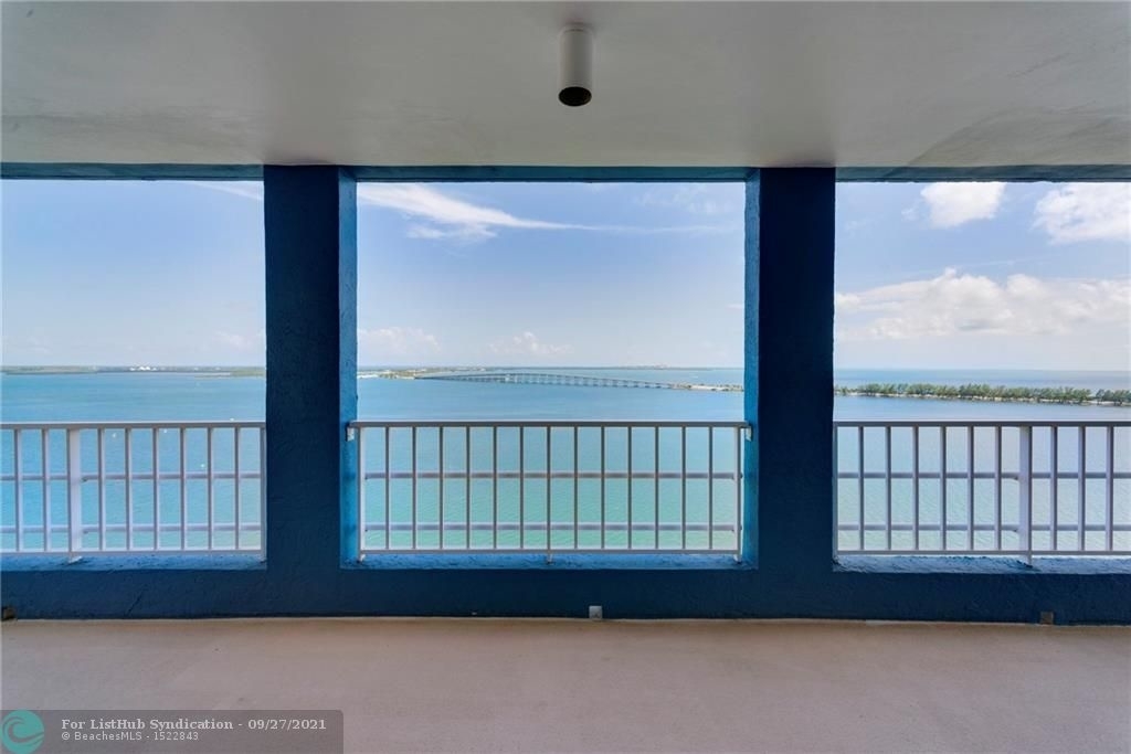 1627 Brickell Ave - Photo 4