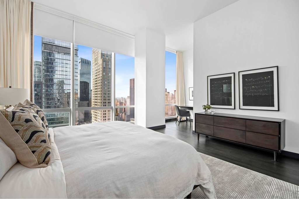 157 W 57th St - Photo 2