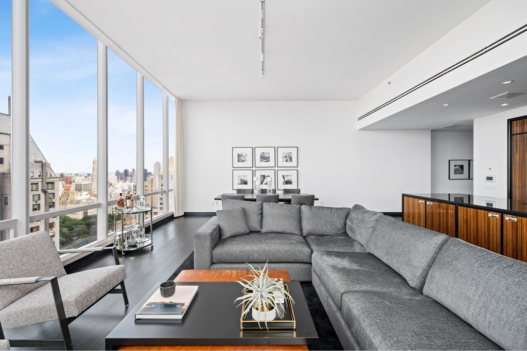 157 W 57th St - Photo 10