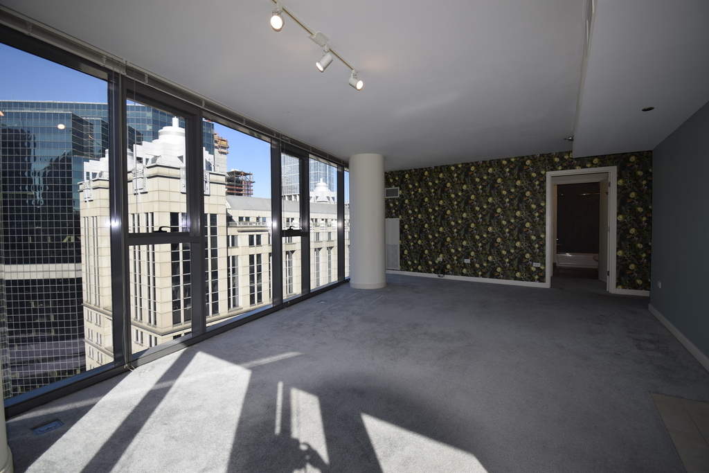 210 North Wells Street - Photo 2