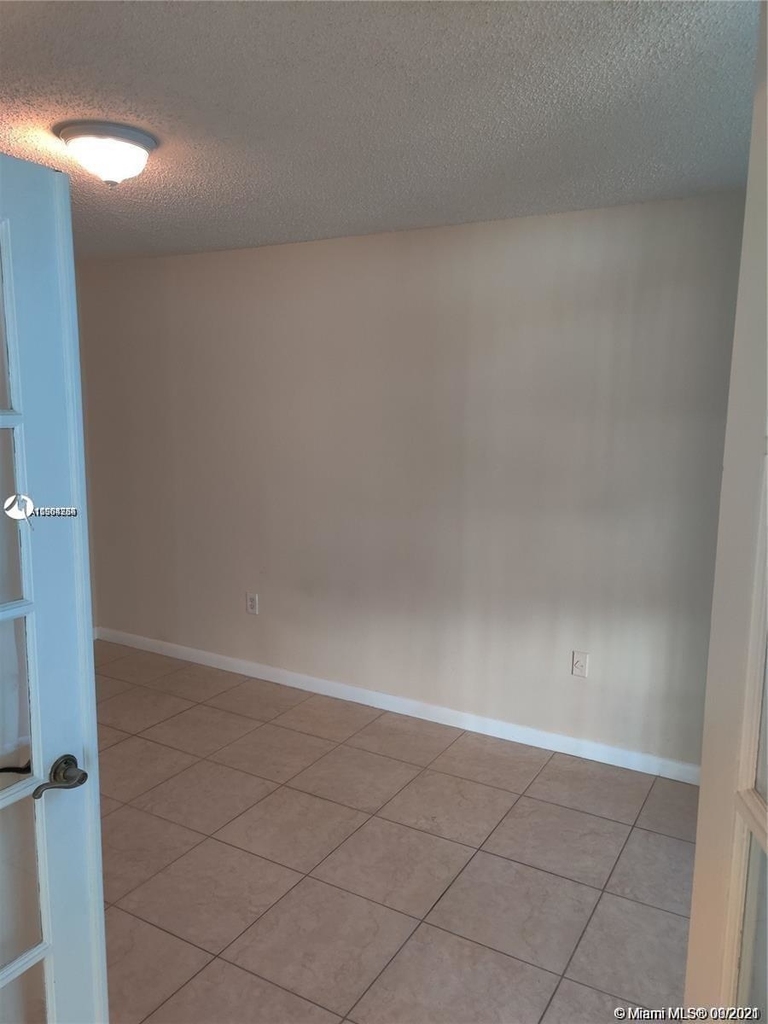 1280 S Alhambra Cir - Photo 6