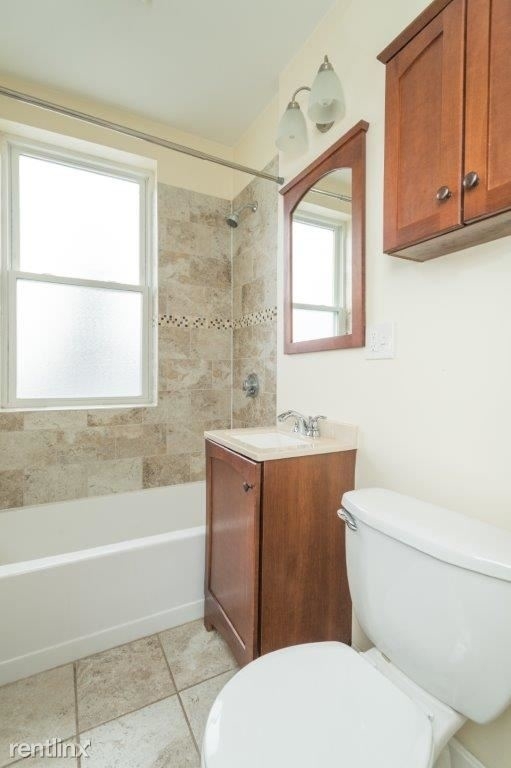 136 Highland Ave Apt 26 - Photo 6