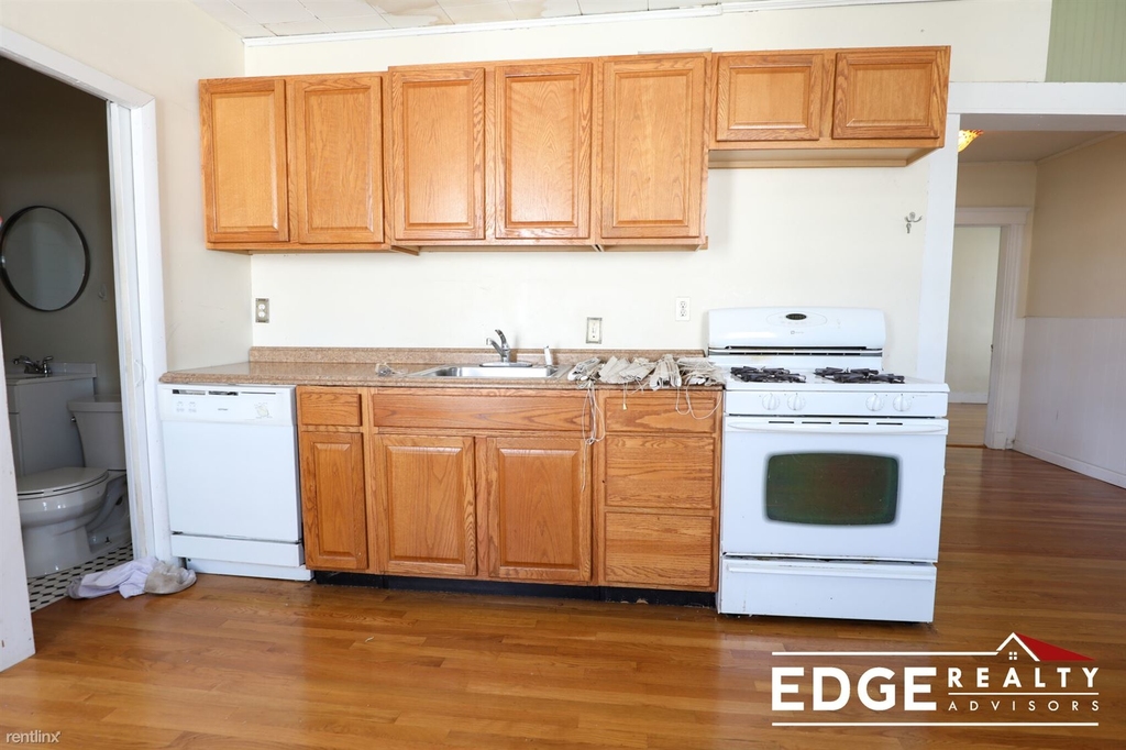 55 Leicester St Apt 3 - Photo 3