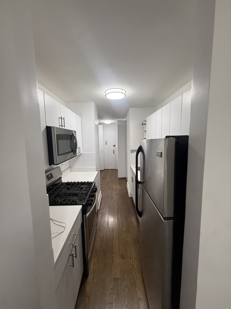 240 East 82nd Street - Photo 7