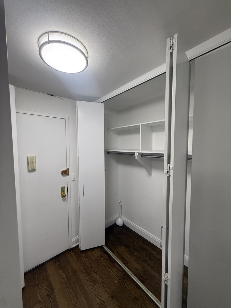 240 East 82nd Street - Photo 8