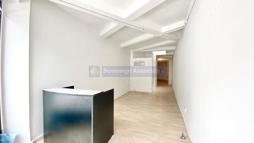 5008 Broadway - Photo 1