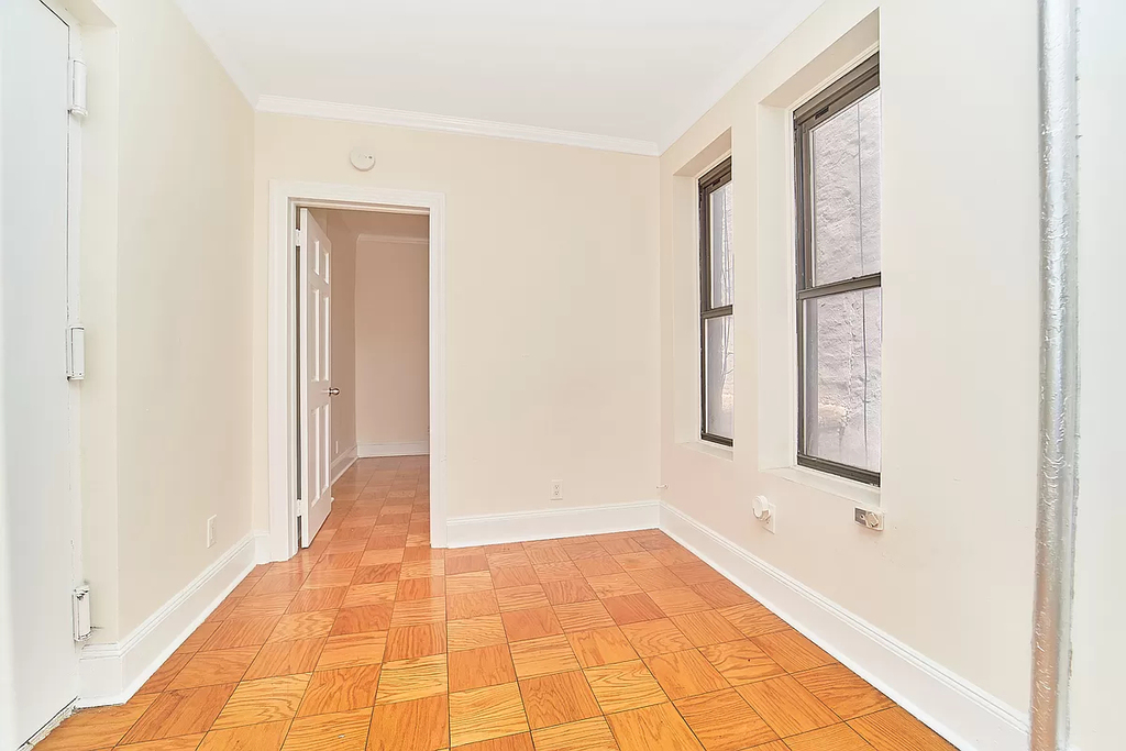 516 East 80th Street - Photo 2