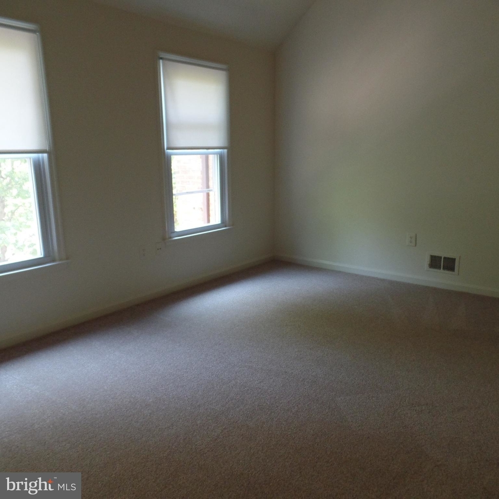 7338 Mallory Lane - Photo 9