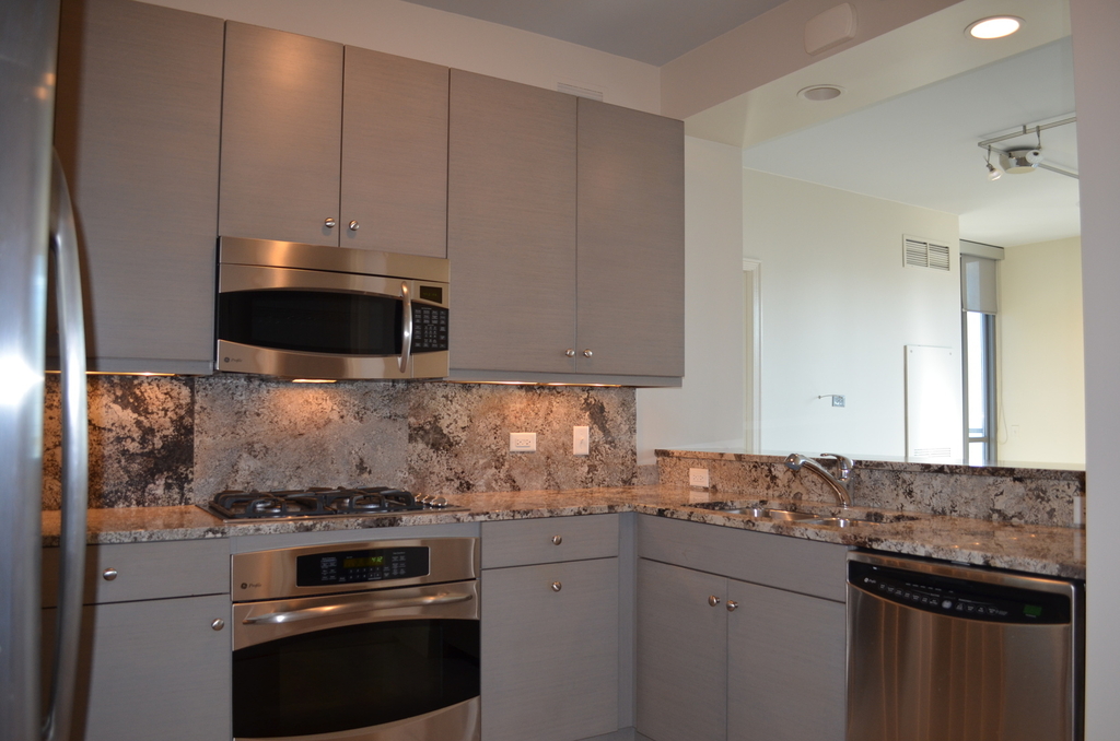 600 North Lake Shore Drive - Photo 5