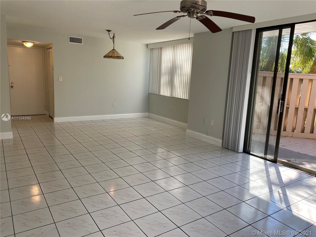 13020 Sw 92nd Ave - Photo 4