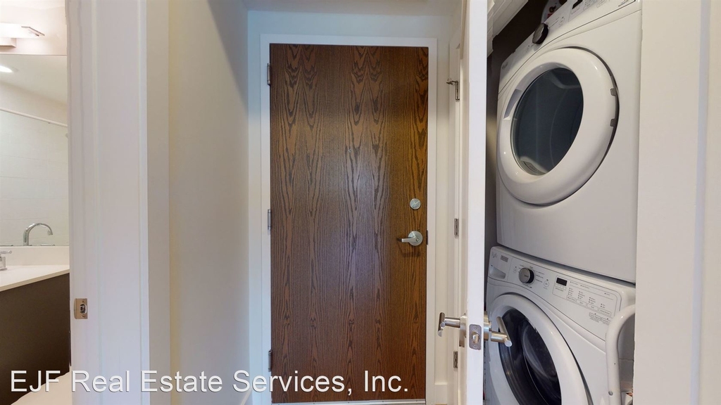 2337 Champlain Street Nw Unit 202 - Photo 2