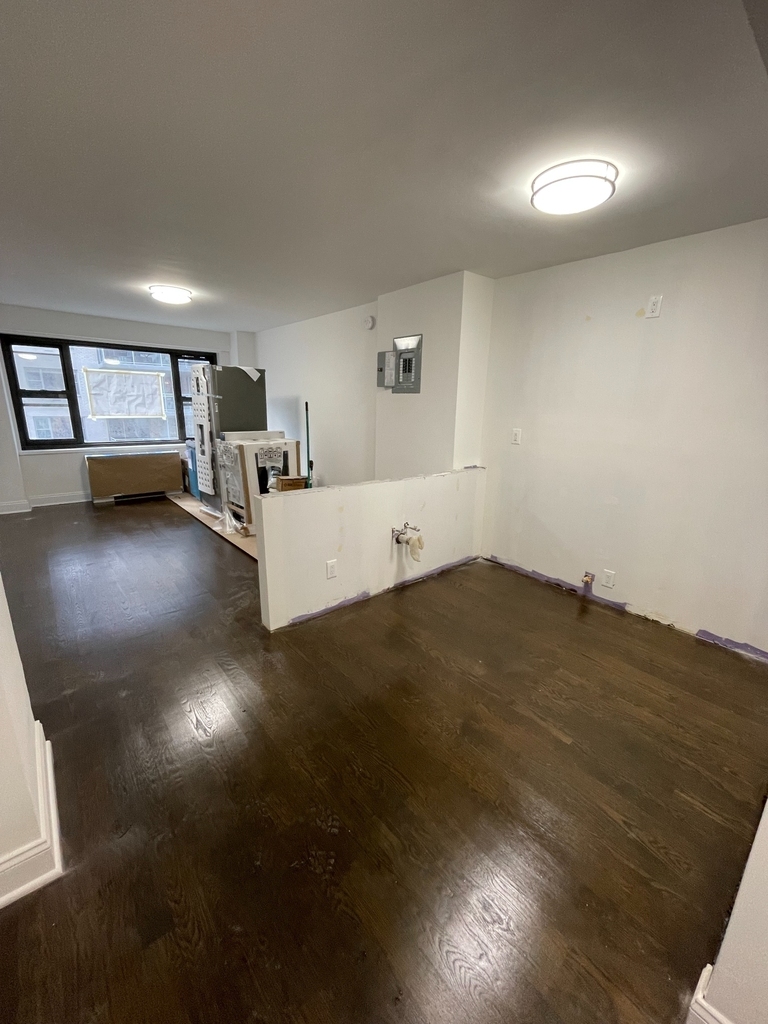 405 East 56th Street - Photo 0